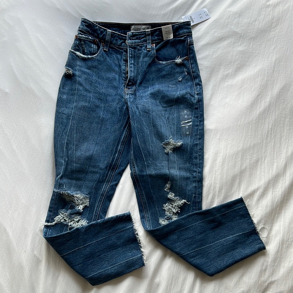 Abercrombie & Fitch curve love high rise mom jeans